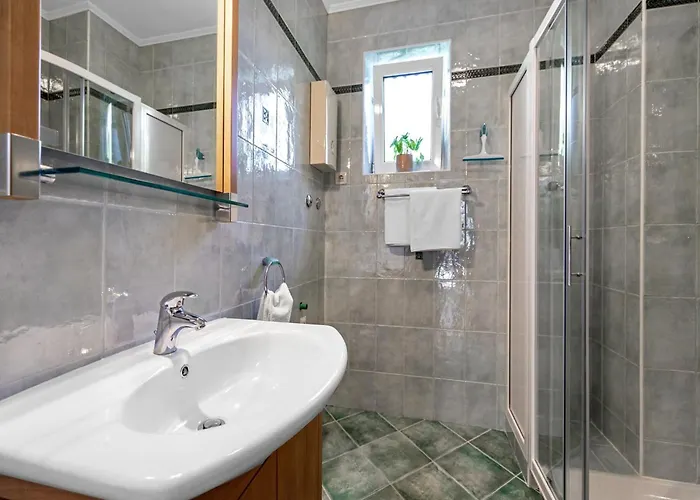 Tranquil Escape In Apartamento Banjol
