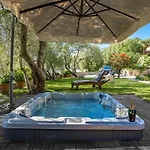 Апартаменты Tranquil Escape In Банёл